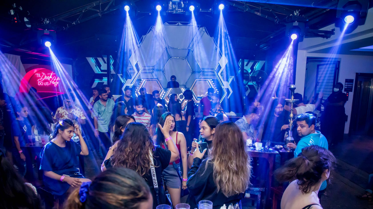 SinQ Night Club