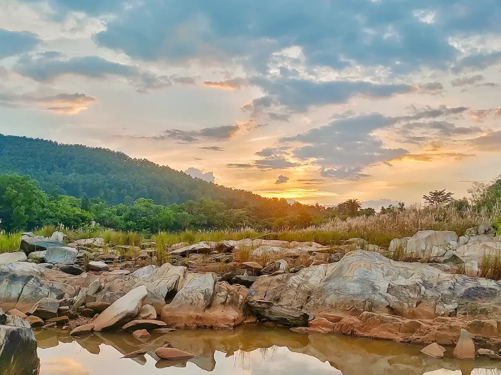 Bangriposi sunset