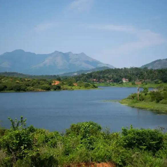 Thenmala Tourist Places