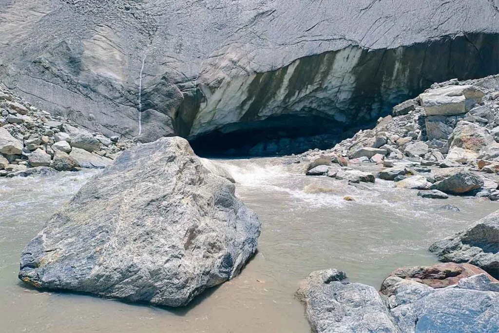 Gomukh Tapovan
