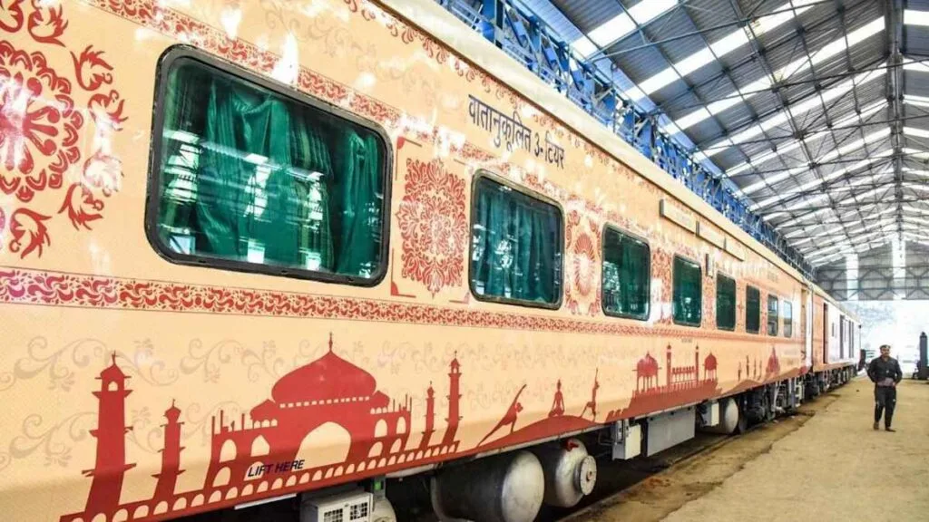 Mahaparinirvan_Express