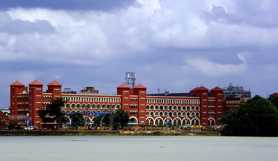 Howrah Junction Railway Station, Biggest Railway Stations in India